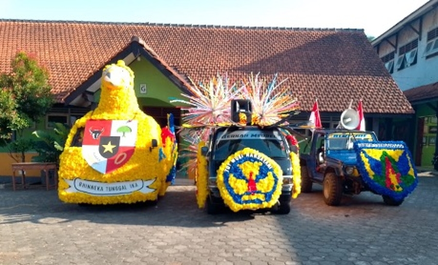 Juara 1 Karnaval Kategori SMP/MTs Kec. Singorojo Kab. Kendal